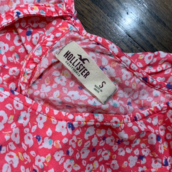 Like new Hollister Floral Romper Women’s Small - Picture 4 of 10